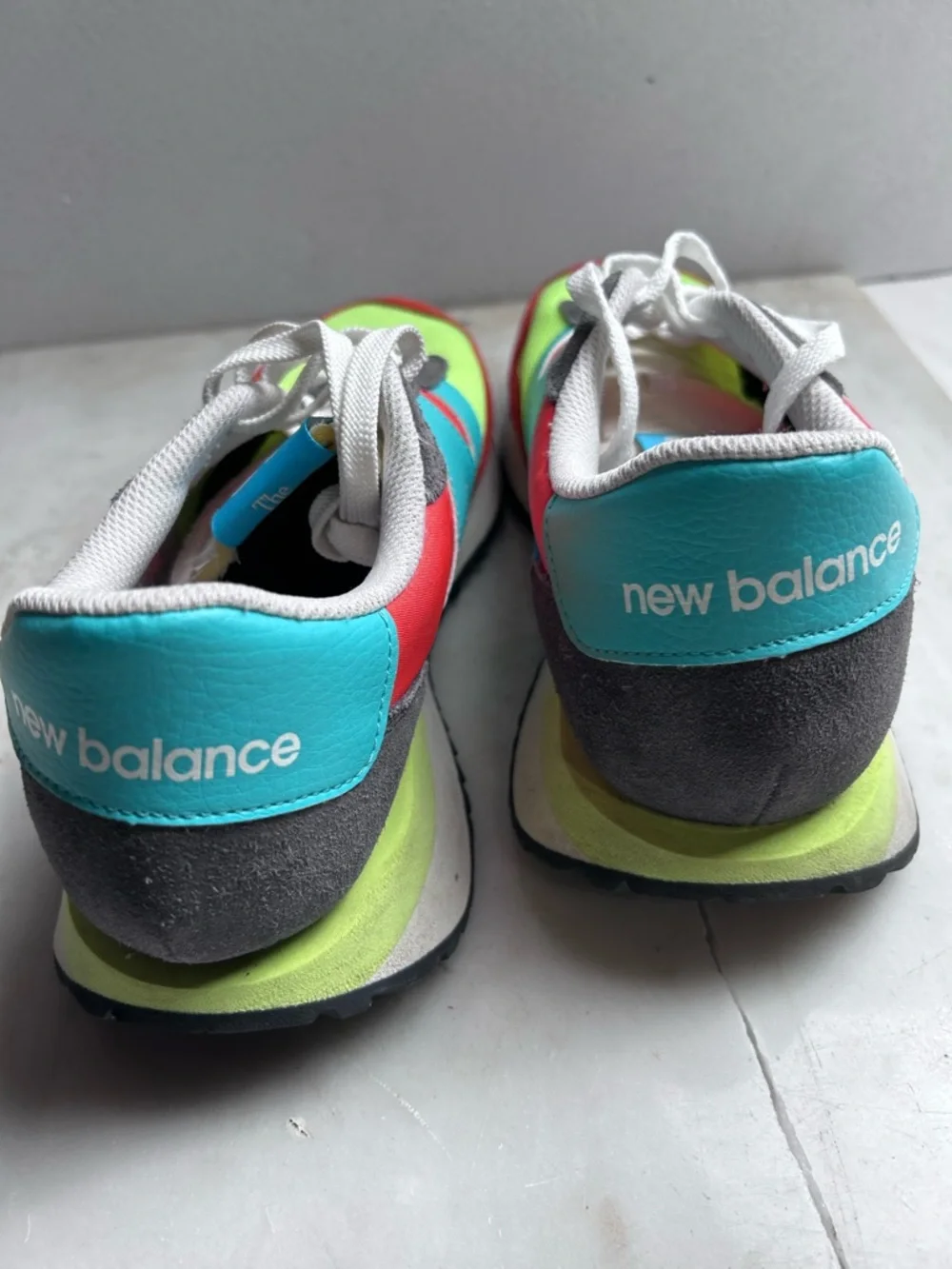 New Balance 237 Neon Lime, Teal & Red Retro Runner men’s size 10 - Picture 3 of 11